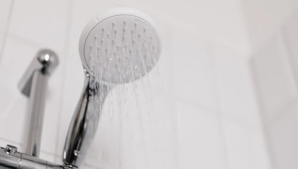 hauteur d'une colonne de douche