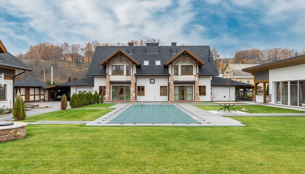 couverture de piscine pour l'hiver